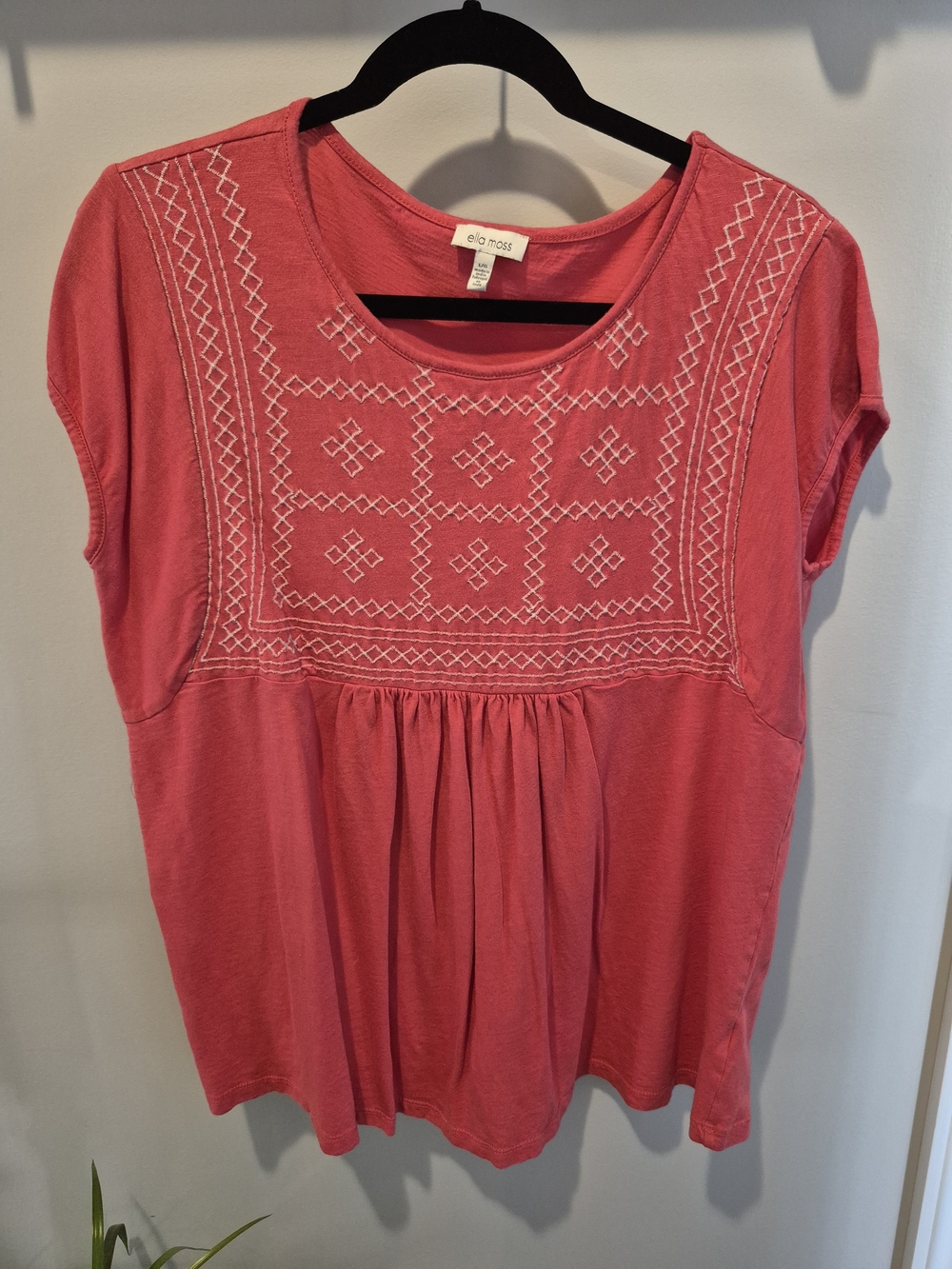 Ella Moss Coral Pink Embroidered Short Sleeve Tee